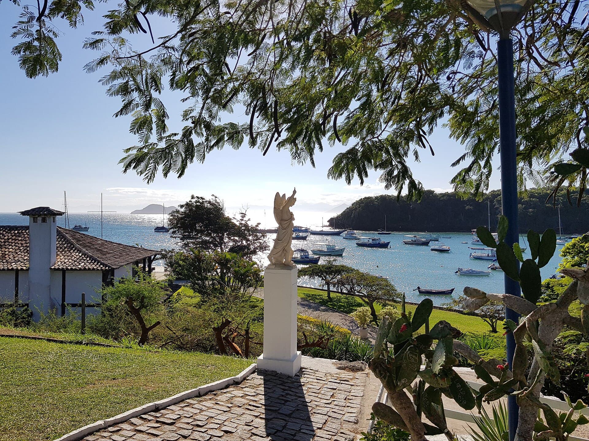 Búzios from the Church of Sant'Anna — peninsula beaches and bay. Possible upgrade target (replace with a Geribá beach shot when one becomes available).