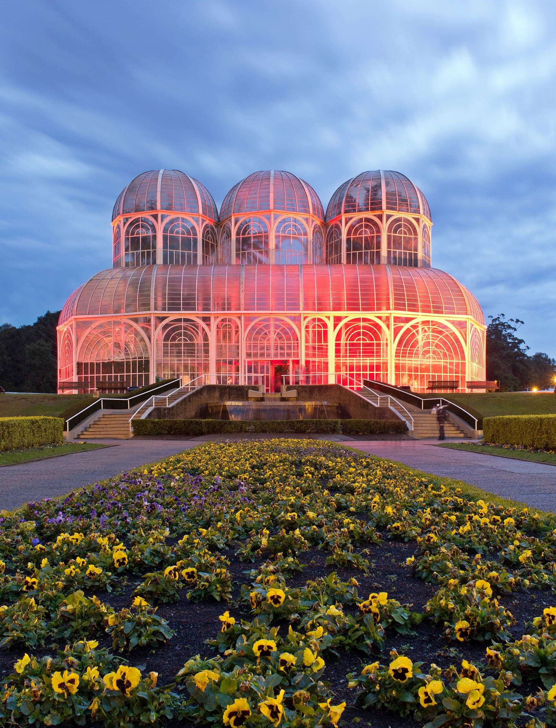 The art-nouveau greenhouse of Jardim Botânico — Curitiba's most photographed landmark. (Portrait orientation; cropped for 16:10 hero.)